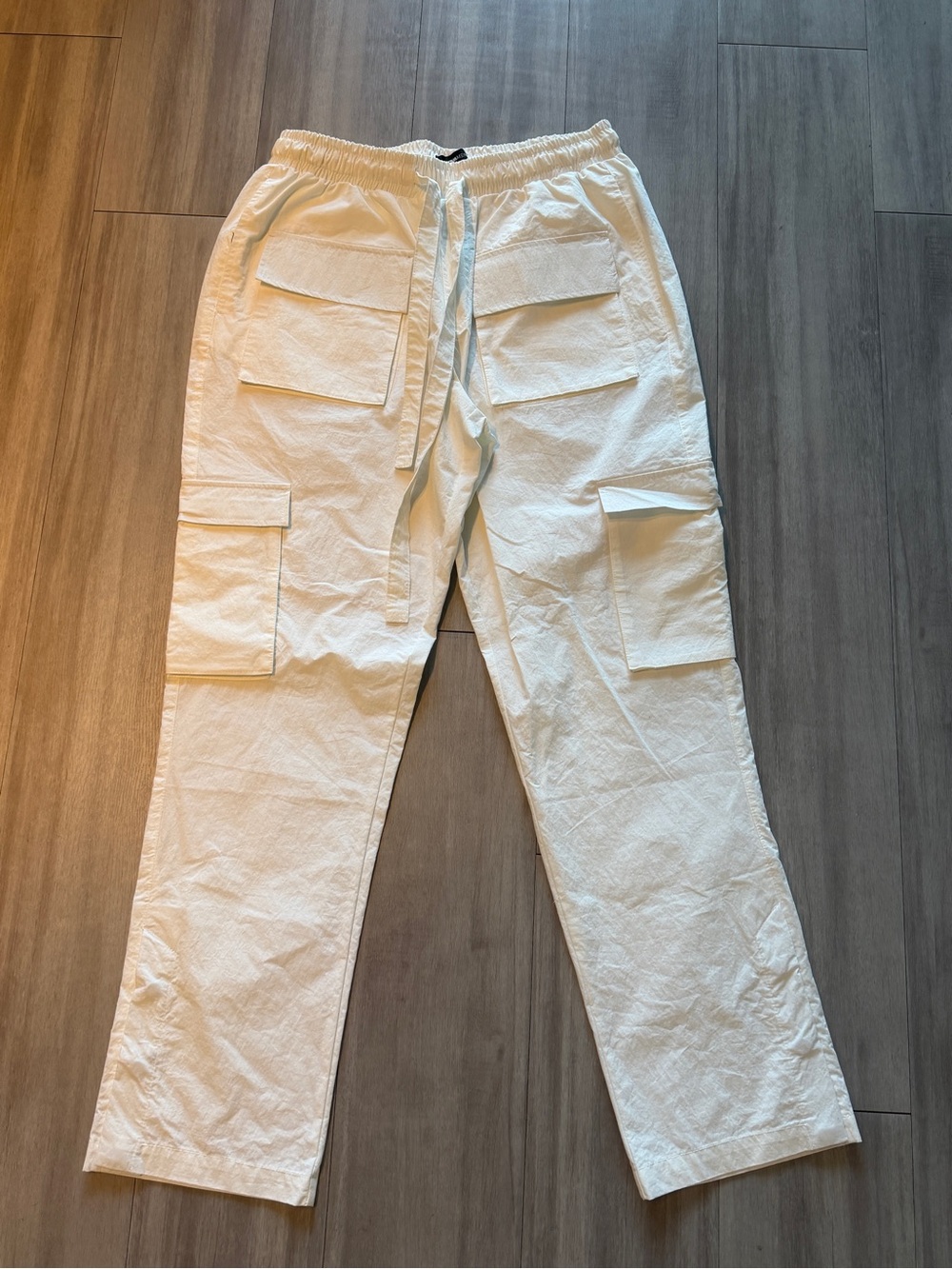 Men's Cream Cargo Pants with Drawstring Waist (XL)